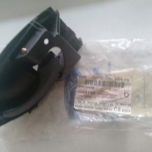 Alternative view of Genuine Ford Ka Mk1 RH Interior Door Release Handle NOS 1066786 97KG-B22600-AG